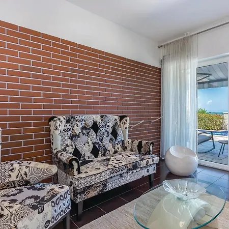 Nice In With 3 Bedrooms, Wifi And Outdoor Swimming Pool * Jadranovo