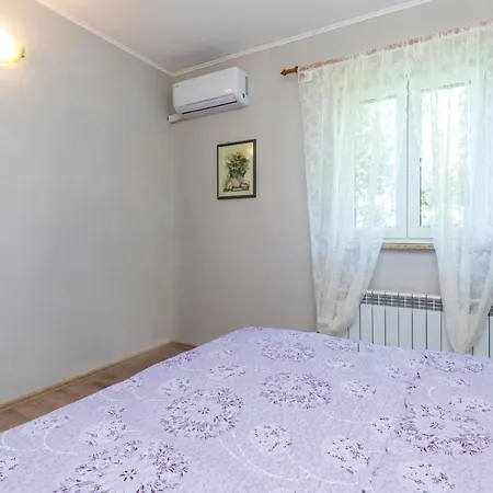 Tatil Evi Nice In With 3 Bedrooms, Wifi And Outdoor Swimming Pool