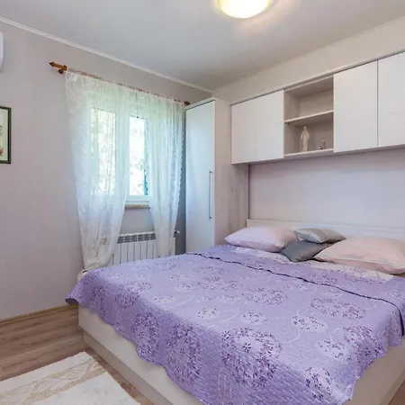 Nice In With 3 Bedrooms, Wifi And Outdoor Swimming Pool * Jadranovo