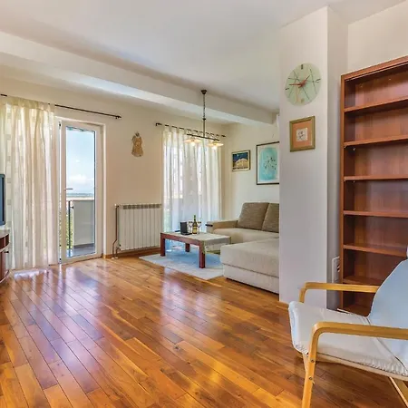 Nice In With 3 Bedrooms, Wifi And Outdoor Swimming Pool Jadranovo